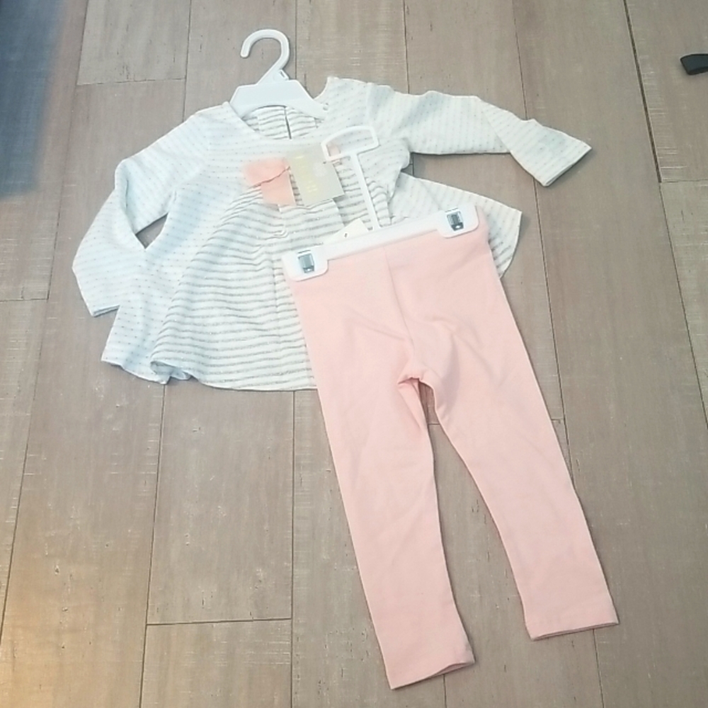 NWT Dylan & Abby Two Piece Shirt and Pant Set- Size 12m